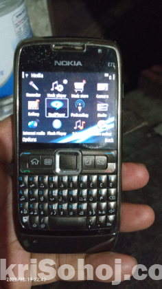 Nokia E71
